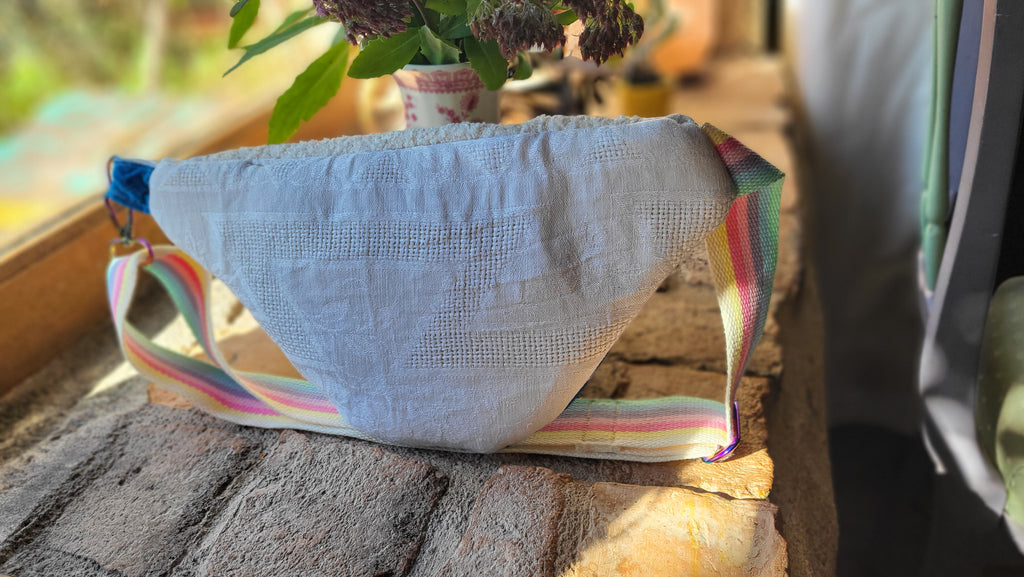 Sac banane 🌈 "Queer" 🌈 half cyanotype 💙