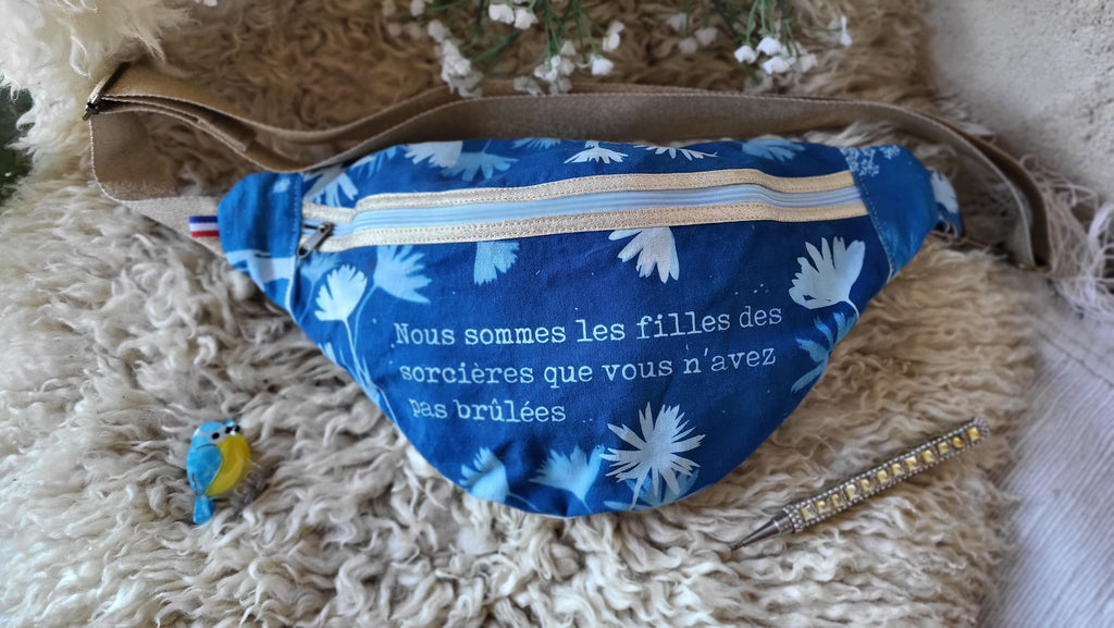 Sac banane 🧙‍♀️"Sorcière"🧙‍♀️ full cyanotype 💙