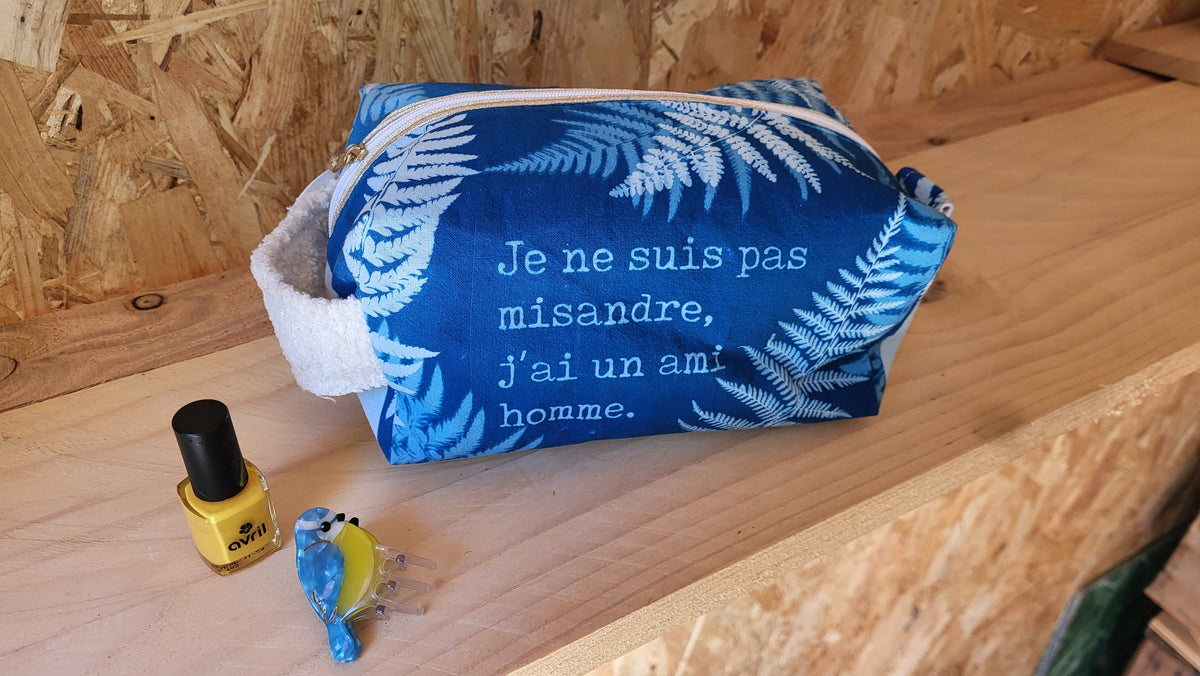 Trousse dodue "Misandre" cyanotypée 💙