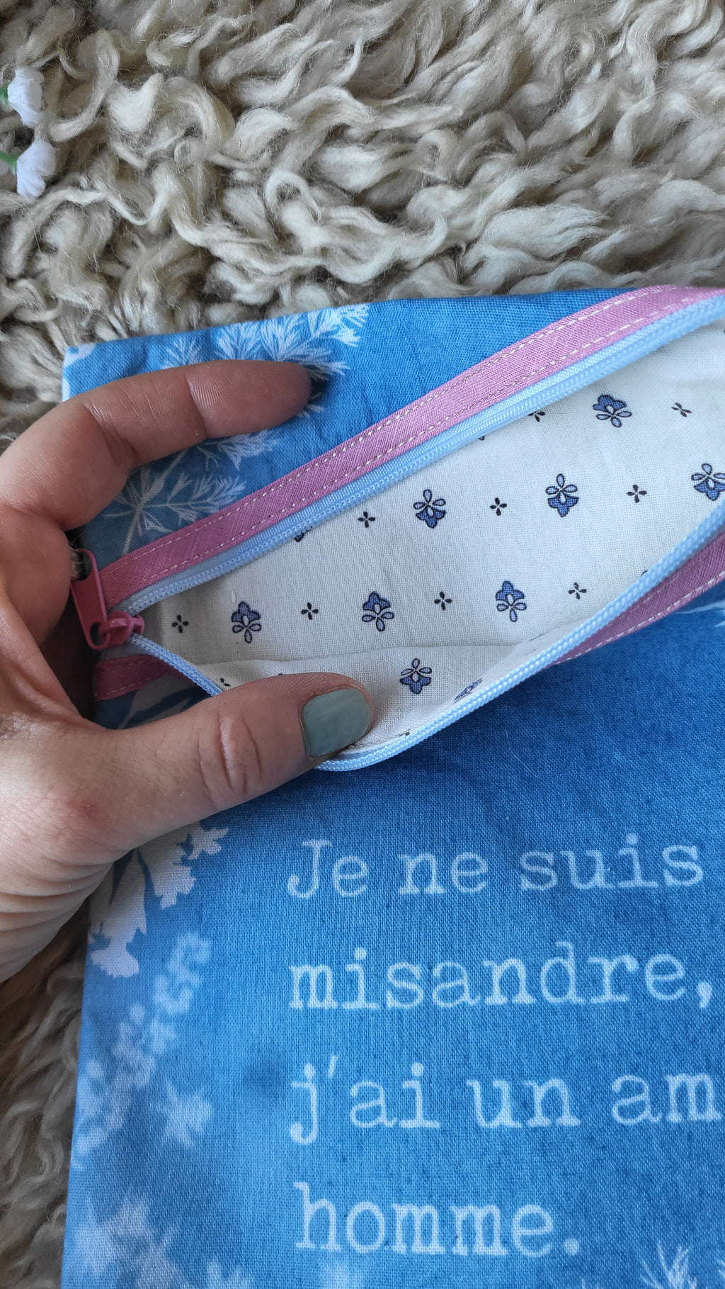 Pochette à livre "Misandre" cyanotypée 💙