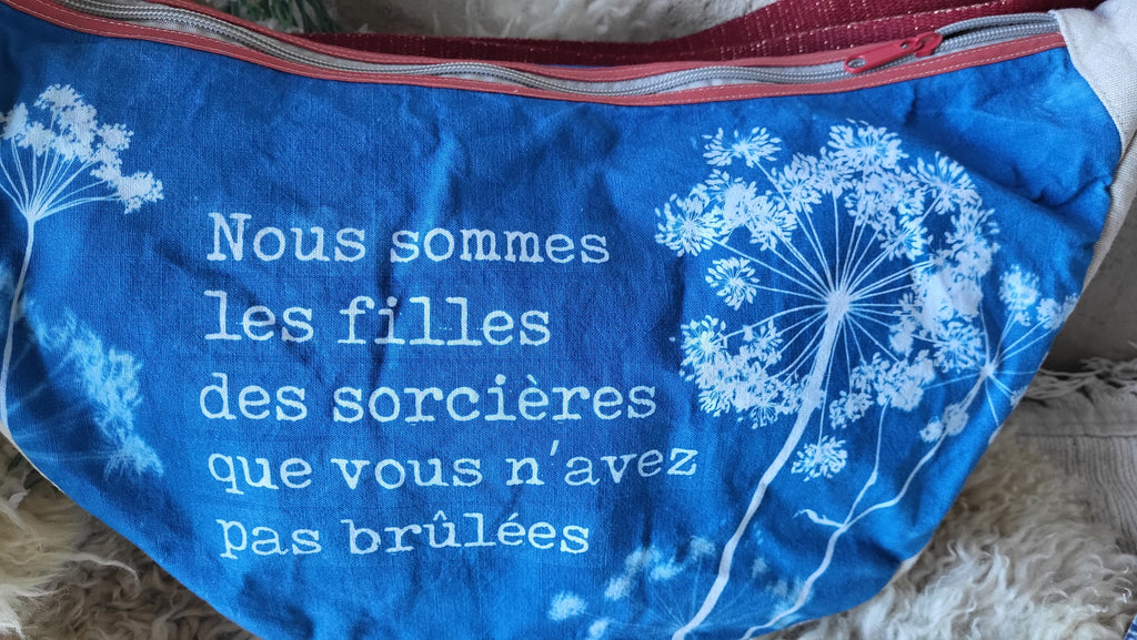 Sac demi-lune 🧙‍♀️"Sorcières"🔥 full cyanotype 💙