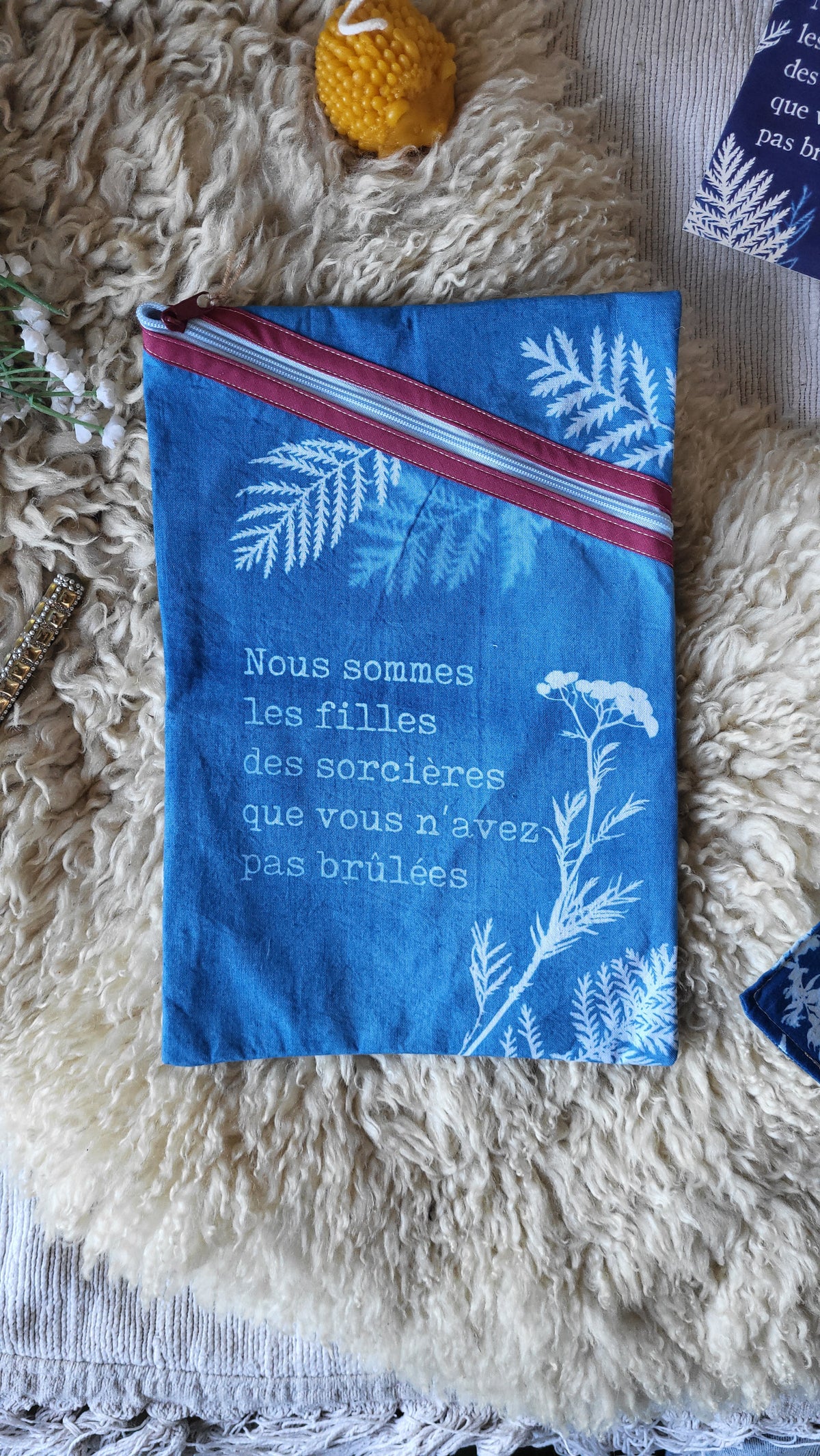 Pochette à livre 🧙‍♀️"Sorcières"🧹 cyanotypée 💙