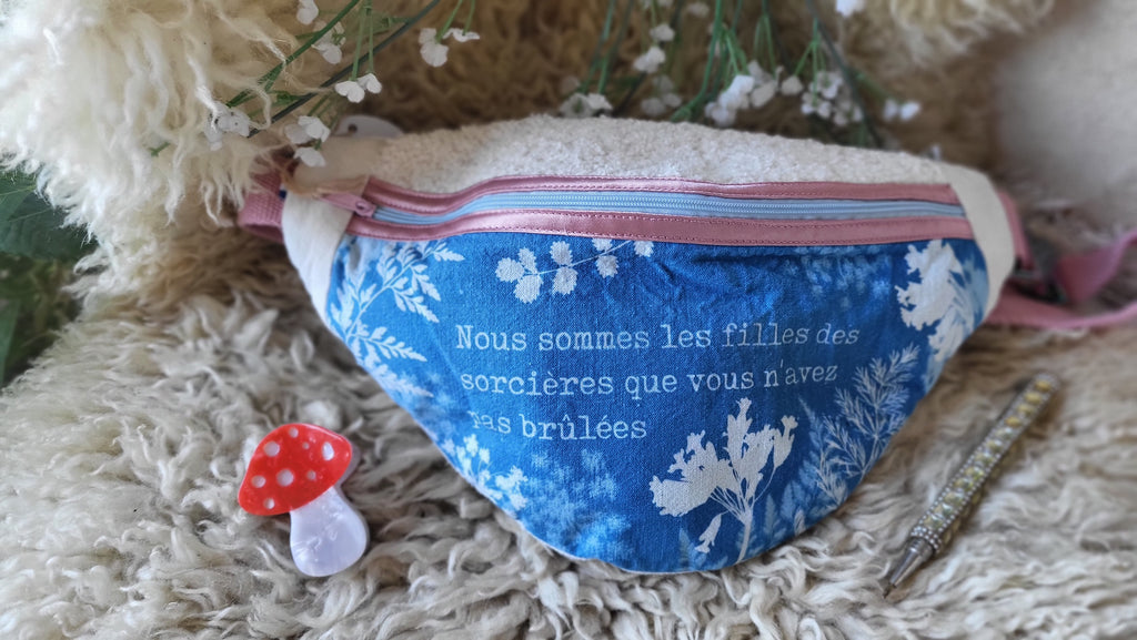 Sac banane 🧙‍♀️"Sorcière"🧙‍♀️ half cyanotype