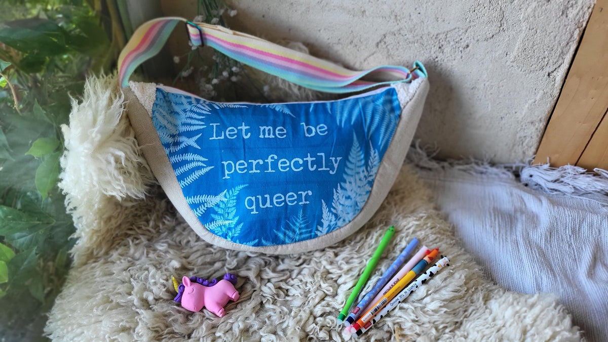 Sac demi-lune 🌈 "Queer" 🌈 full cyanotype 💙