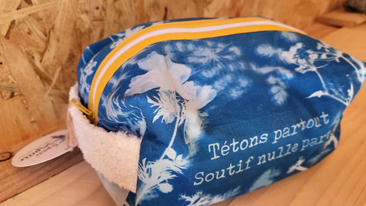 Trousse dodue "Tétons" cyanotypée 💙