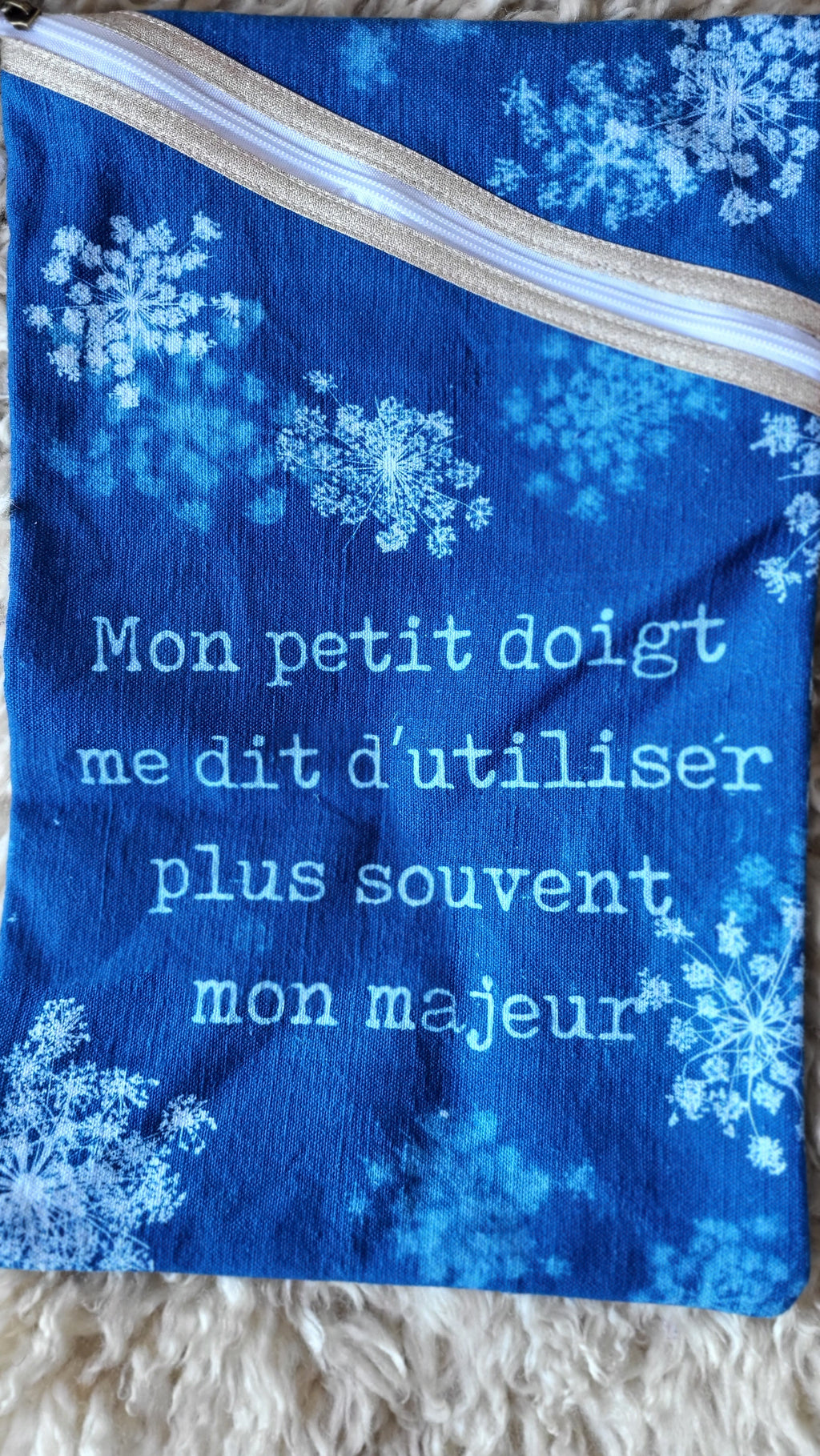 Pochette à livre ✌️"Petit doigt"✌️ cyanotypée 💙
