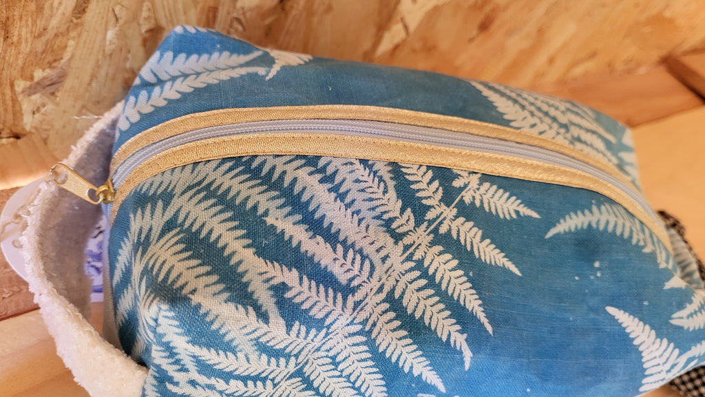 Trousse dodue 👩‍❤️‍💋‍👩"Sororité"👩‍❤️‍💋‍👩 cyanotypée 💙