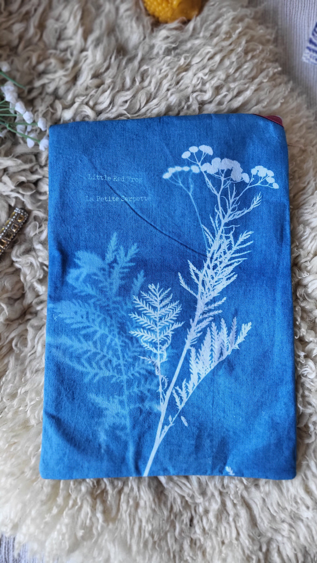 Pochette à livre 🧙‍♀️"Sorcières"🧹 cyanotypée 💙